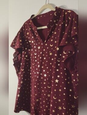 Maroon Top W/ Gold METALLIC  Stars & Moons. Short Ruffled Sleeves. 4XL.